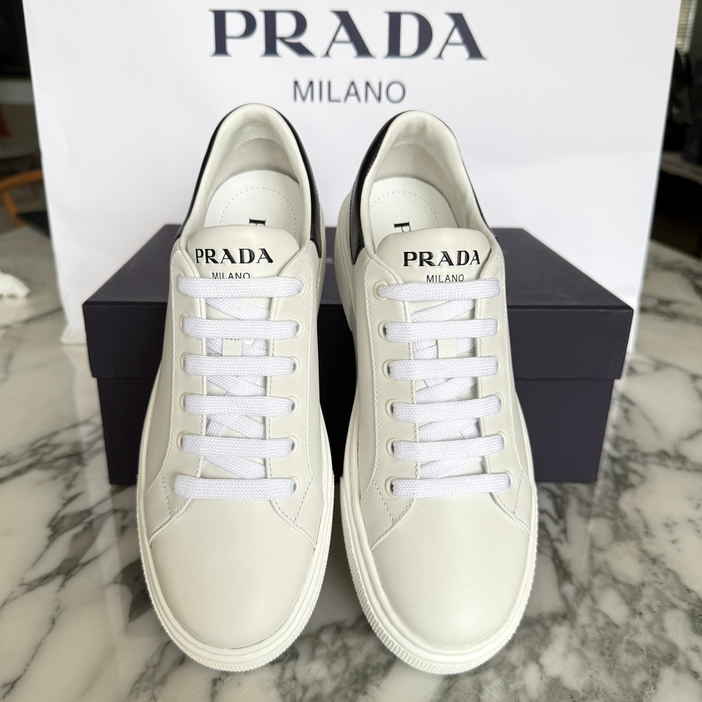 Prada 1E621M Womens Macro Logo White/Black Leather Low Top Sneakers shoes Eur 39 - Picture 3 of 11